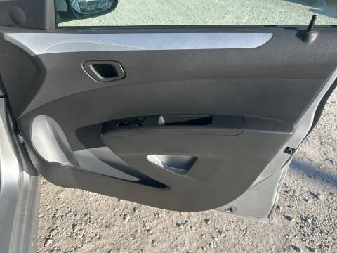 2016 Chevrolet Spark EV 2LT