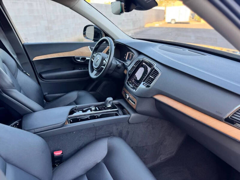 2024 Volvo XC90 B6 Plus Bright Theme 7P