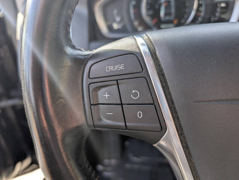 2016 Volvo XC60 T5 Premier