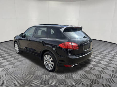 2014 Porsche Cayenne Platinum