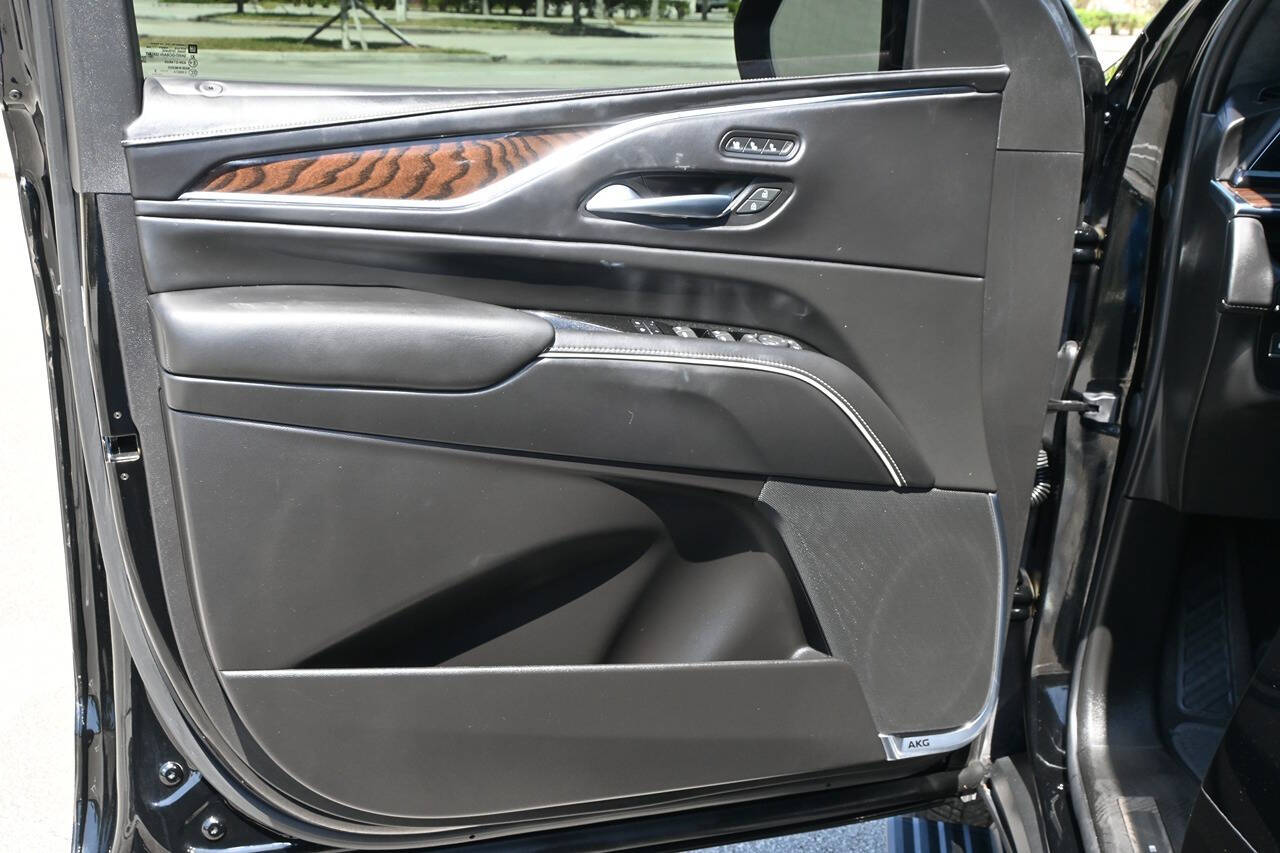 2022 Cadillac Escalade 23