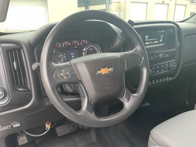 2022 Chevrolet Silverado 5500HD