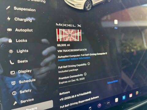 2022 Tesla Model X Plaid