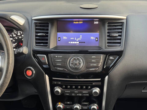 2018 Nissan Pathfinder S