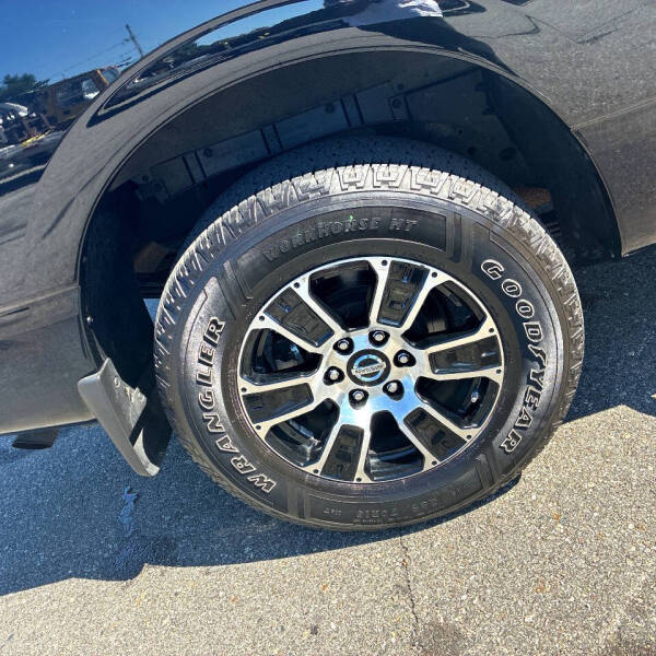 2021 Nissan Titan SV