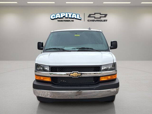 2025 Chevrolet Express 2500