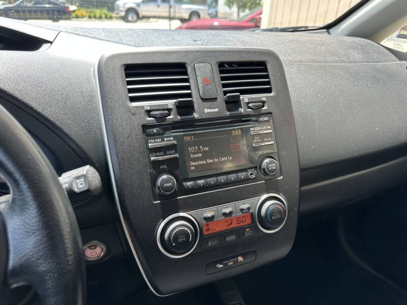 2015 Nissan LEAF S