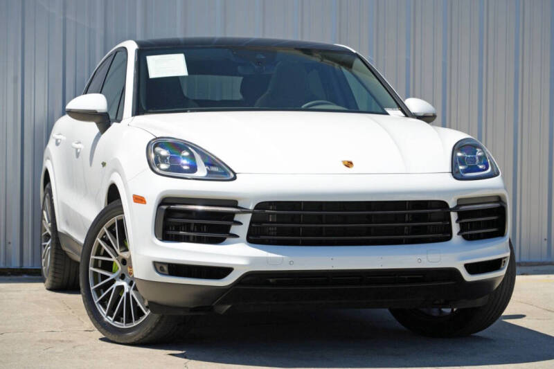 2023 Porsche Cayenne E-Hybrid Coupe