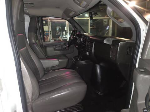 2019 Chevrolet Express 2500