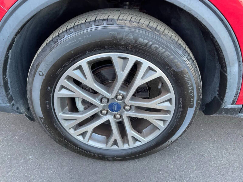 2022 Ford Escape SEL