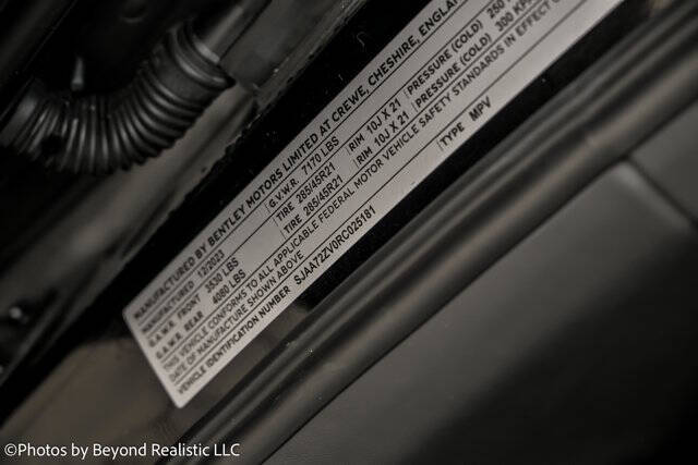 2024 Bentley Bentayga Hybrid