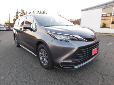 2021 Toyota Sienna LE 8-Passenger