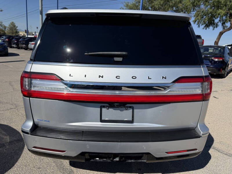2018 Lincoln Navigator Black Label