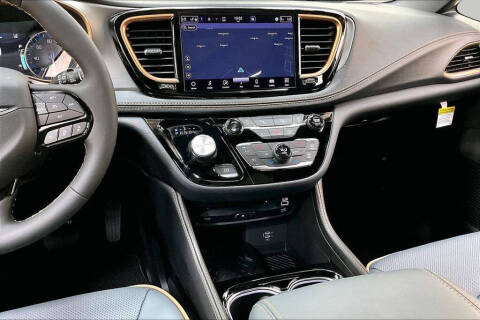 2027 Chrysler Pacifica Pinnacle