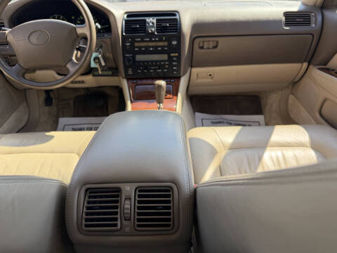 1996 Lexus LS 400