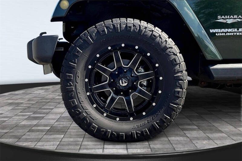 2011 Jeep Wrangler Unlimited Sahara