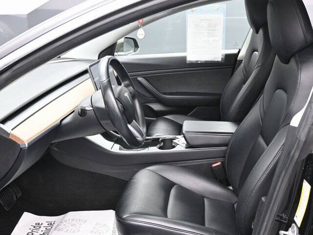 2019 Tesla Model 3 Standard Range Plus