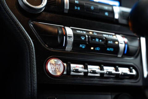 2022 Ford Mustang EcoBoost