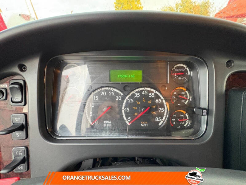 2020 Freightliner M2 106