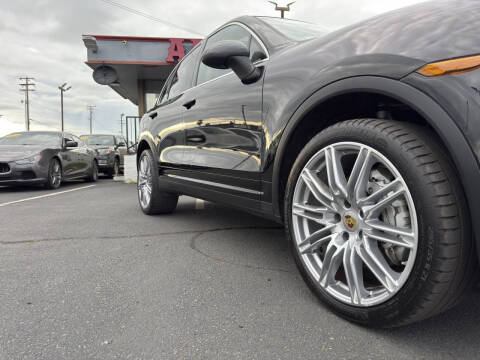 2014 Porsche Cayenne S