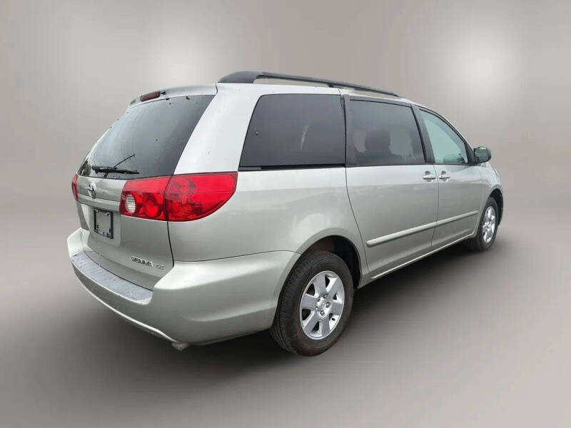 2006 Toyota Sienna