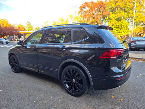 2021 Volkswagen Tiguan SE R-Line Black