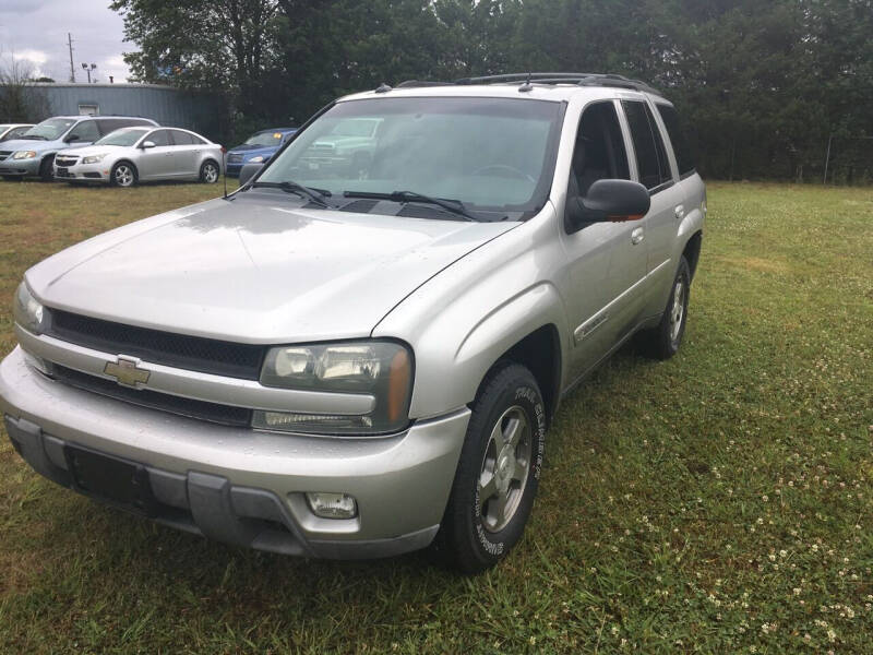 2004 Chevrolet TrailBlazer for sale at B AND S AUTO SALES in Meridianville AL