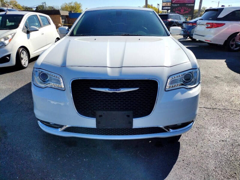 2020 Chrysler 300 for sale at Savannah Motors in Belleville IL