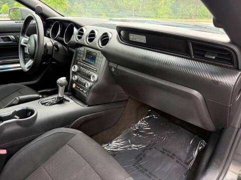 2016 Ford Mustang V6