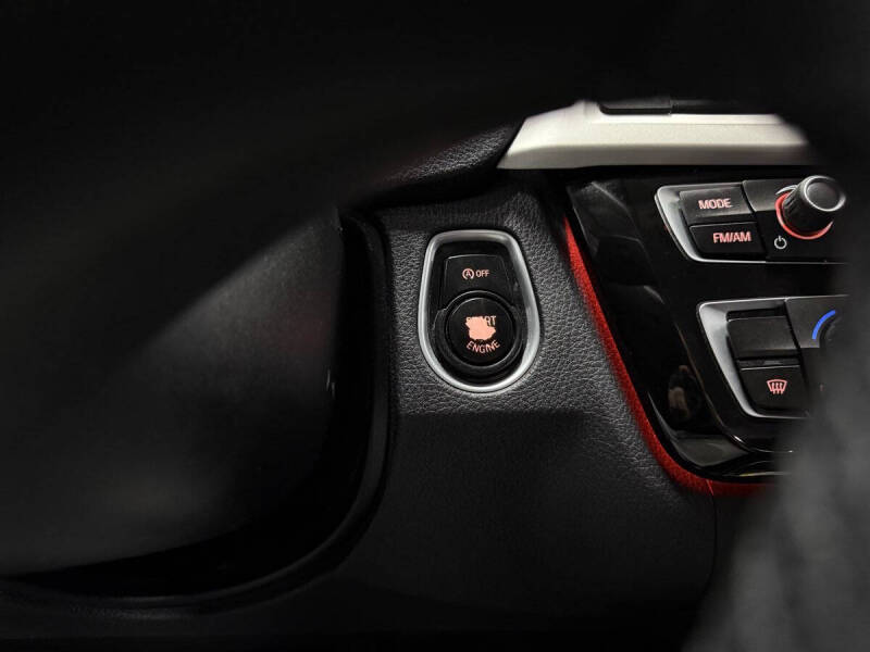 2017 BMW 3 Series 320i