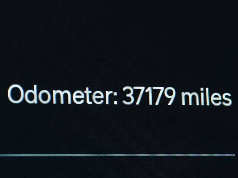 2022 Rivian R1T Adventure