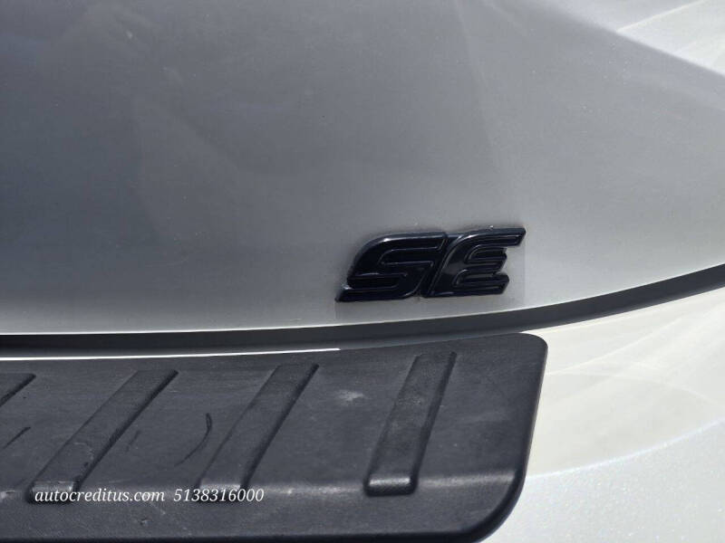 2020 Toyota Corolla Hatchback SE