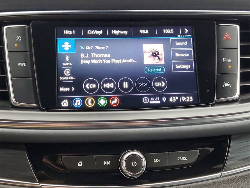 2023 Buick Enclave Essence