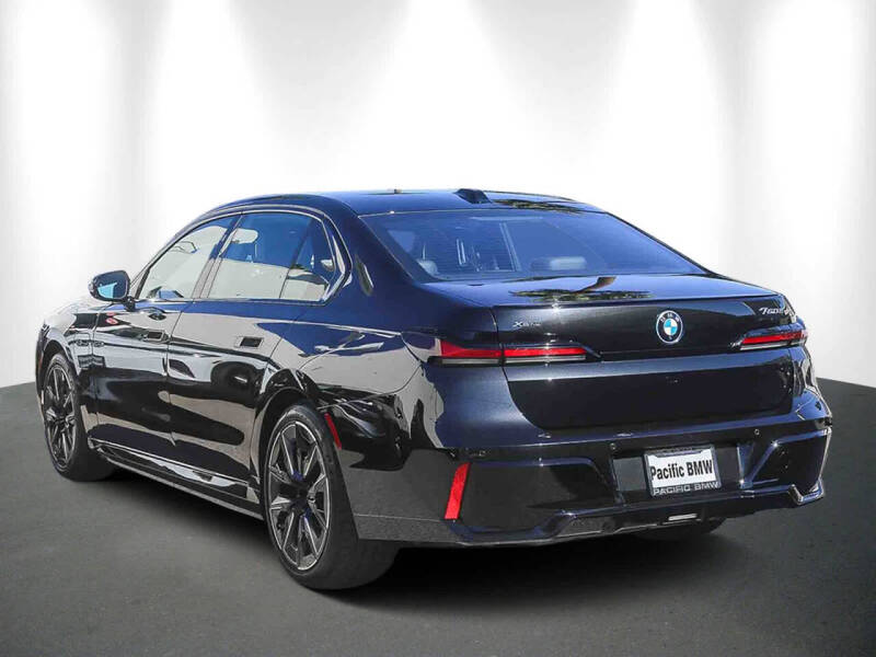 2025 BMW 7 Series 750e xDrive