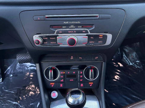 2017 Audi Q3 2.0T quattro Premium Plus