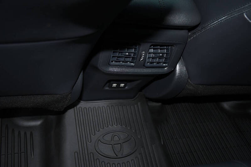 2020 Toyota RAV4 Hybrid XSE