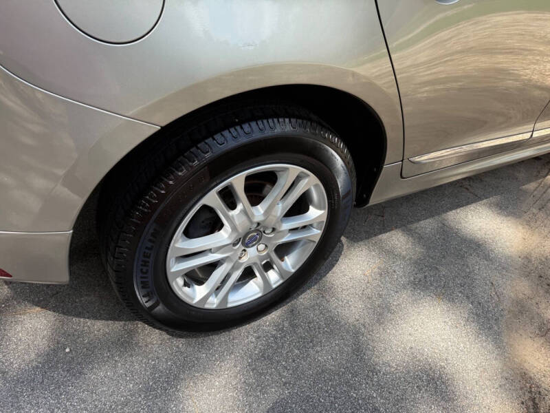 2016 Volvo XC60 T5 Drive-E Premier