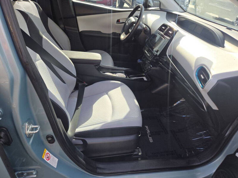 2018 Toyota Prius Three