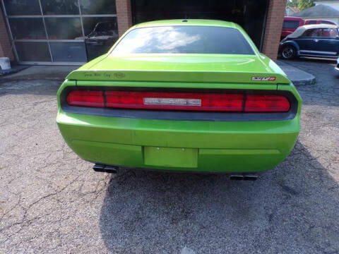 2011 Dodge Challenger SRT8 392