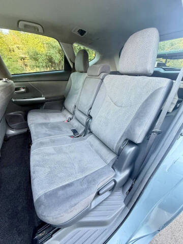 2012 Toyota Prius v