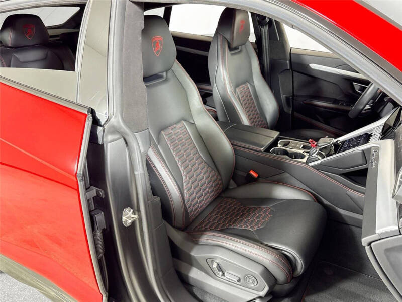 2020 Lamborghini Urus