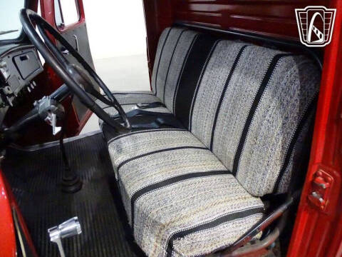 1952 International I-110