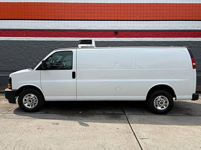 2017 GMC Savana 3500