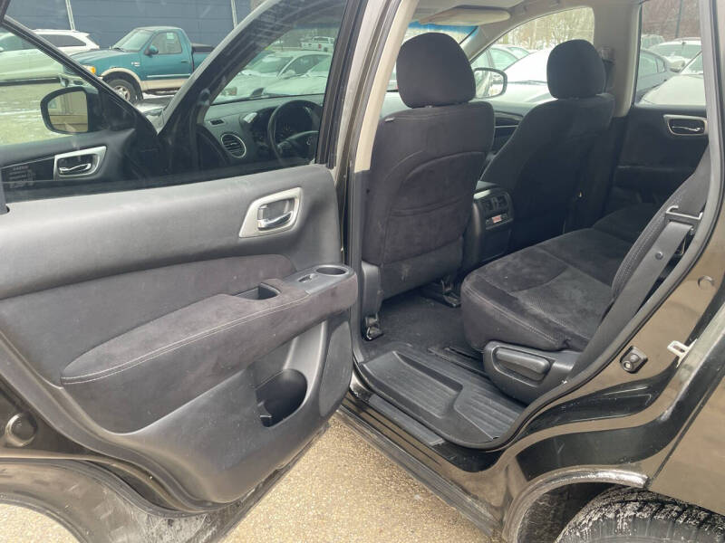 2015 Nissan Pathfinder SV