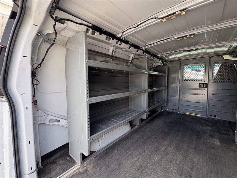 2022 Chevrolet Express 2500