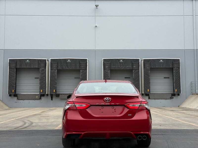 2019 Toyota Camry SE