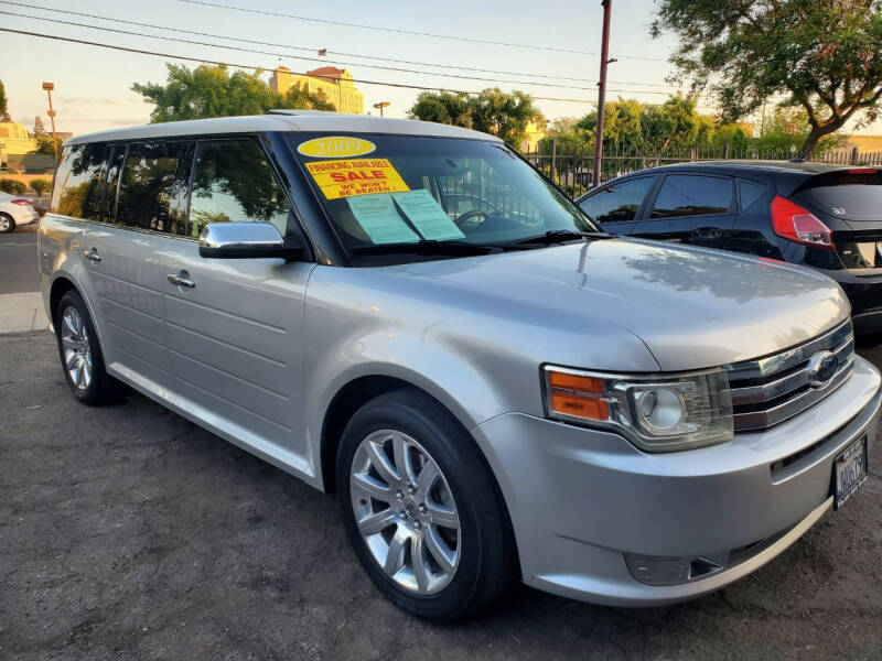 2009 Ford Flex for sale at Pioneer Auto Group in Modesto CA