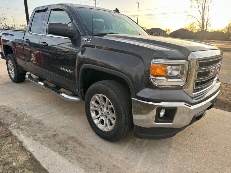 Used 2015 GMC Sierra 1500 SLE with VIN 1GTV2UEC1FZ152240 for sale in Oak Creek, WI