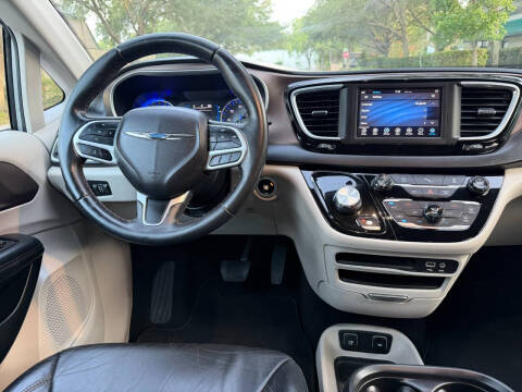 2018 Chrysler Pacifica Touring L