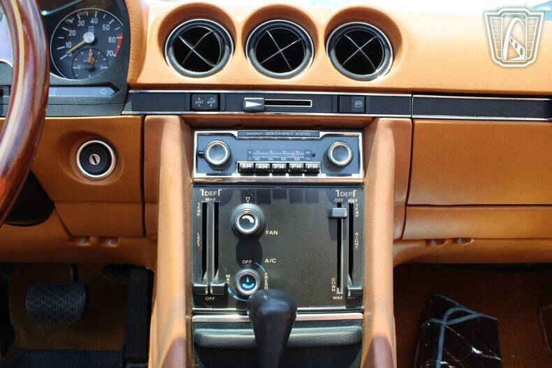 1976 Mercedes-Benz SL-Class